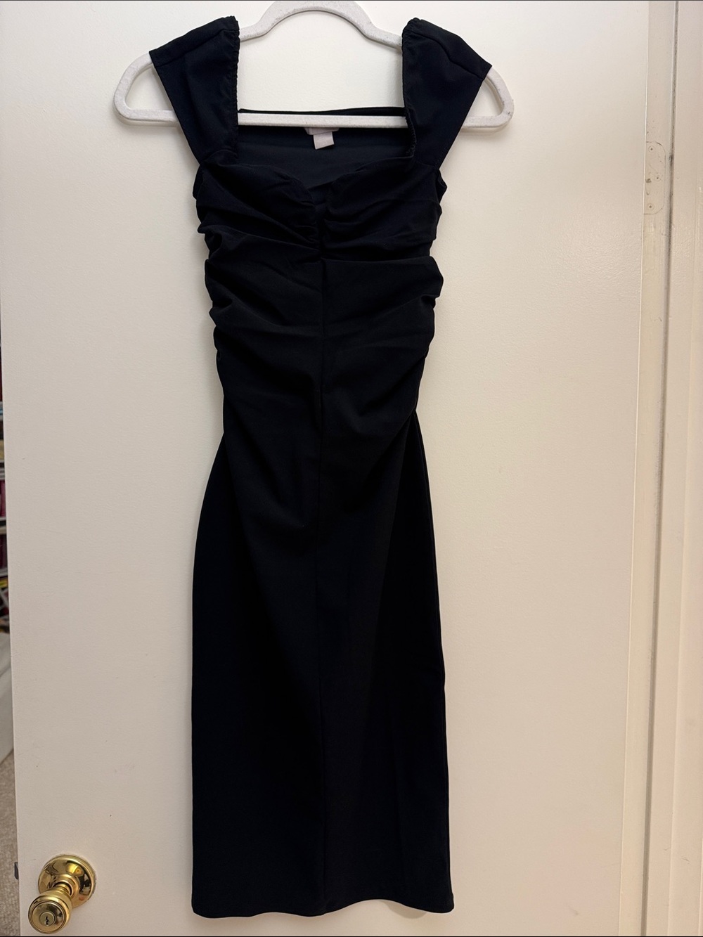 Black Sleeveless Ruched Midi Dress